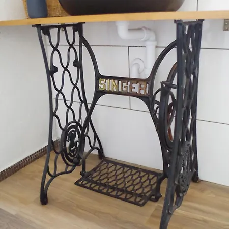 Charmanter Altbau In Ortskernlage Lägenhet Birresborn